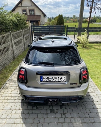 MINI Cooper S cena 88000 przebieg: 107000, rok produkcji 2019 z Kościerzyna małe 631